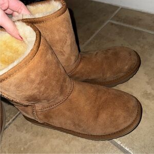 UGG ChestNut Boots